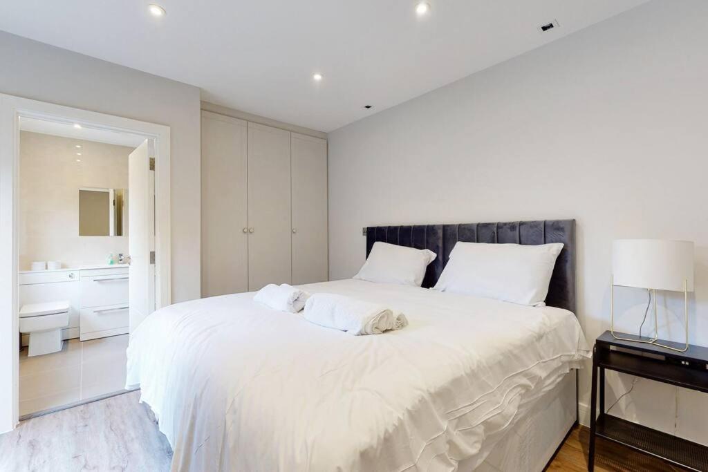 Elegant 2Bed Flat 10Min To Wimbledon Tennis Courts Лондон Экстерьер фото